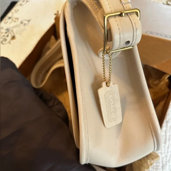 ⭐️Authentic VINTAGE Coach Classic shoulder flap saddle Bag 9170 - Picture 5 of 16